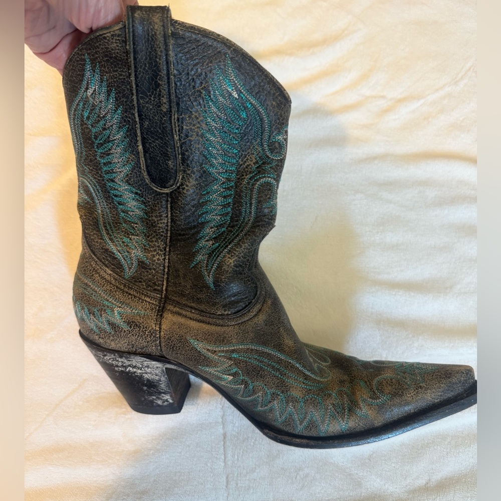 Boot Star by Old Gringo Distressed Cowboy Boots.